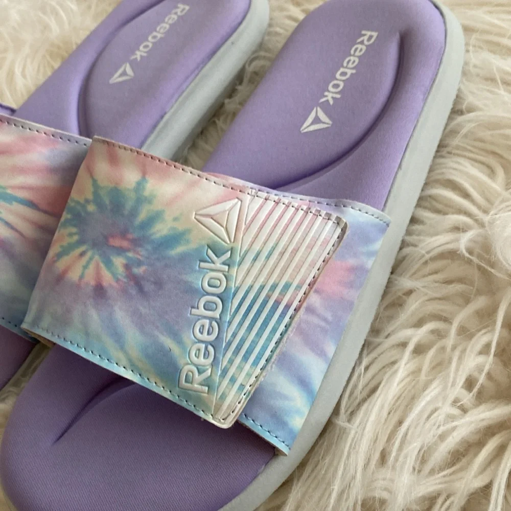 REEBOK women slip on shoes - Picture 2 of 9